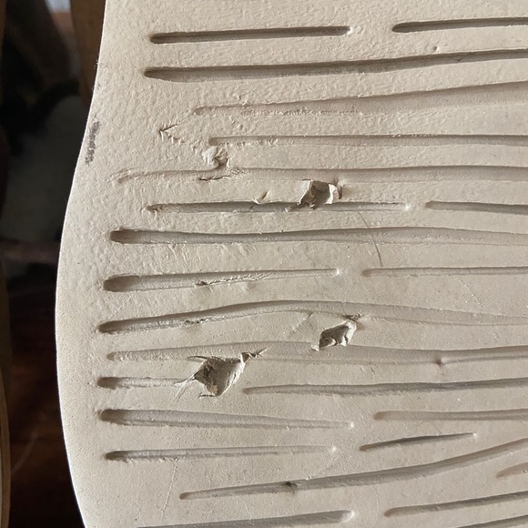 UGG “Lodge” boots size 7 (can fit 8!) - Picture 6 of 10